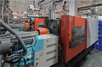 注塑车间